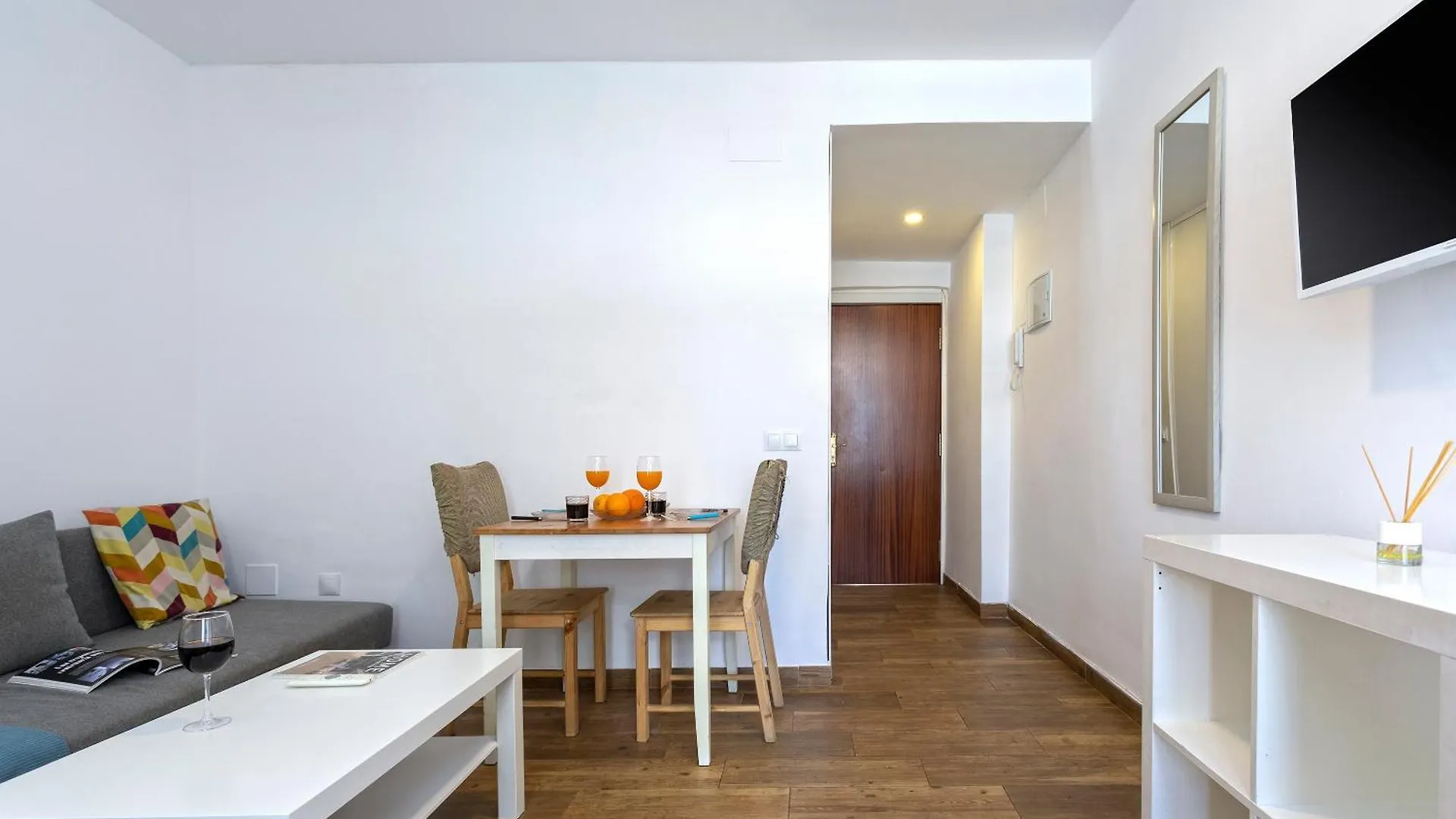 Sunstay Isabel Lofts Center Torremolinos