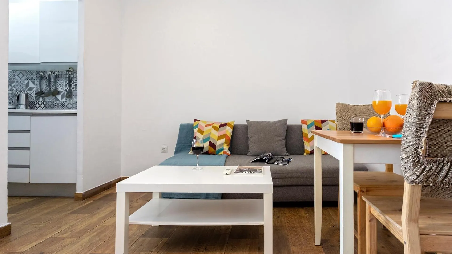 Sunstay Isabel Lofts Center Torremolinos Apartment